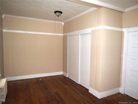 13 Wilcox Street Wethersfield CT 06109