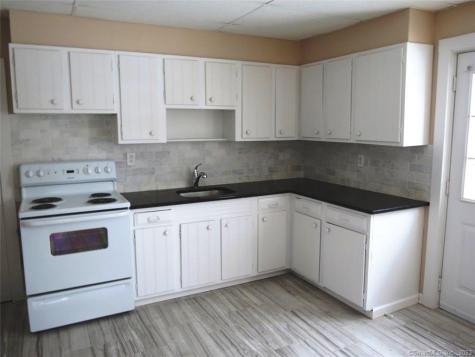 13 Wilcox Street Wethersfield CT 06109