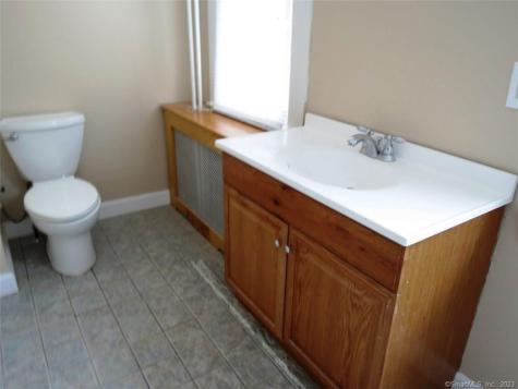 13 Wilcox Street Wethersfield CT 06109