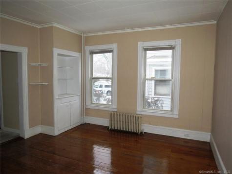 13 Wilcox Street Wethersfield CT 06109