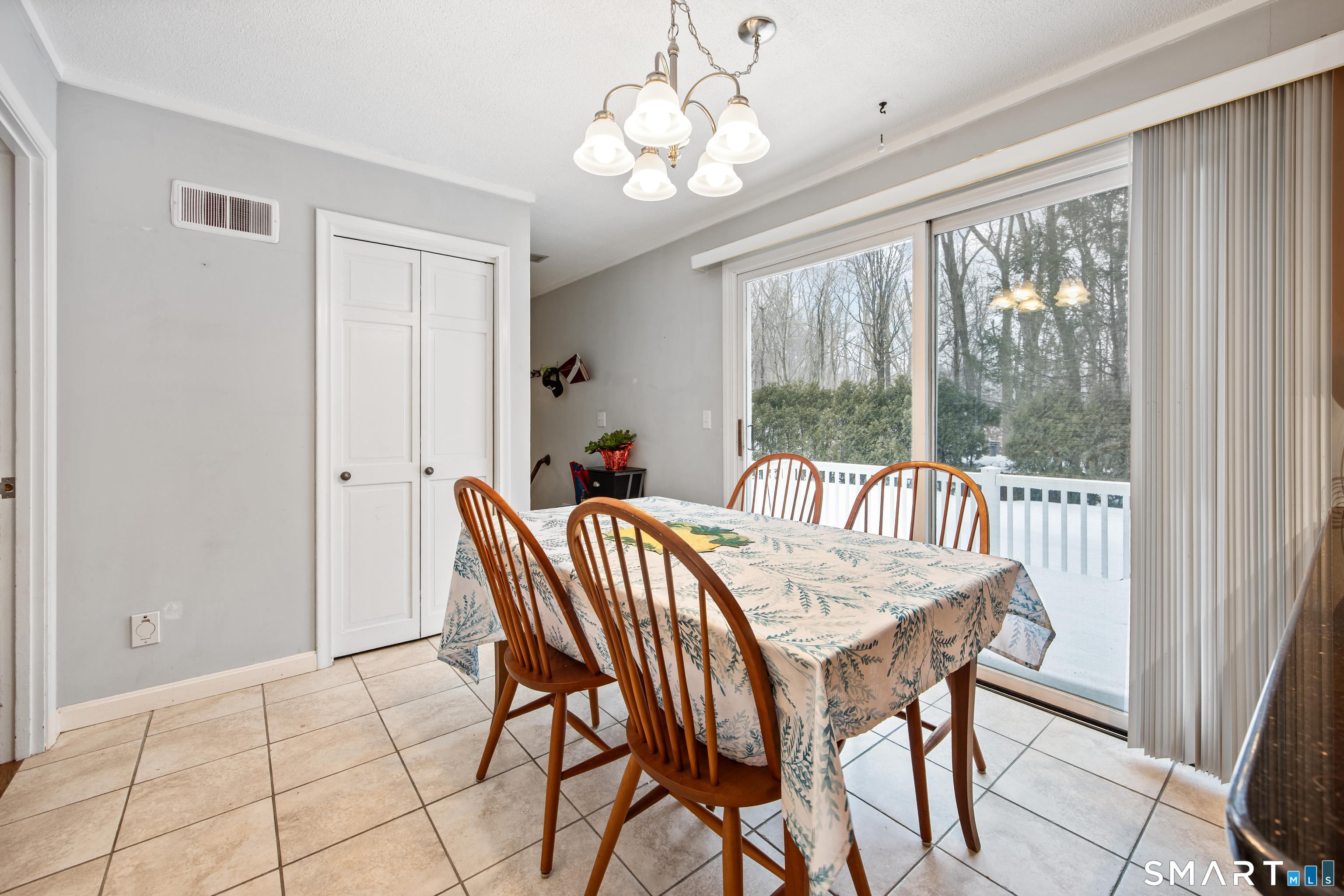 10 Candlewood Lane Farmington CT 06032