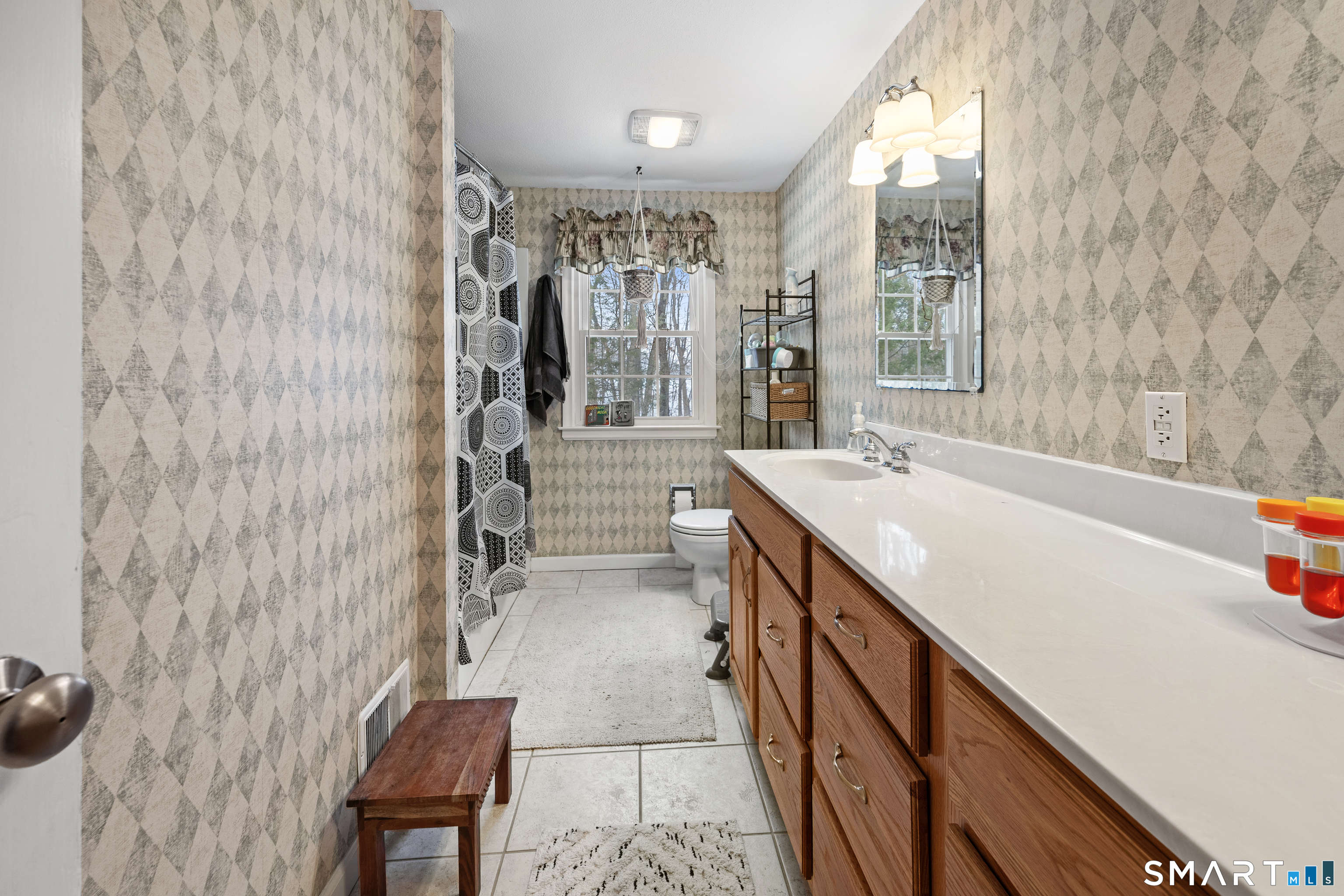 10 Candlewood Lane Farmington CT 06032