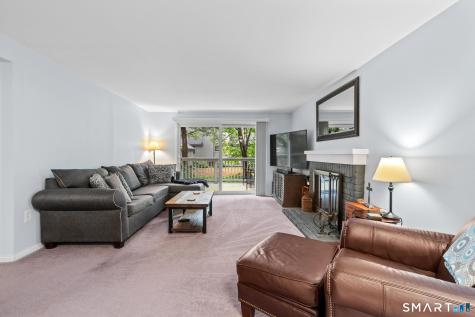 7 Pond Circle Avon CT 06001