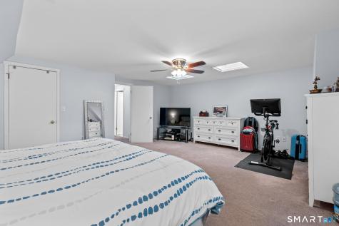 7 Pond Circle Avon CT 06001