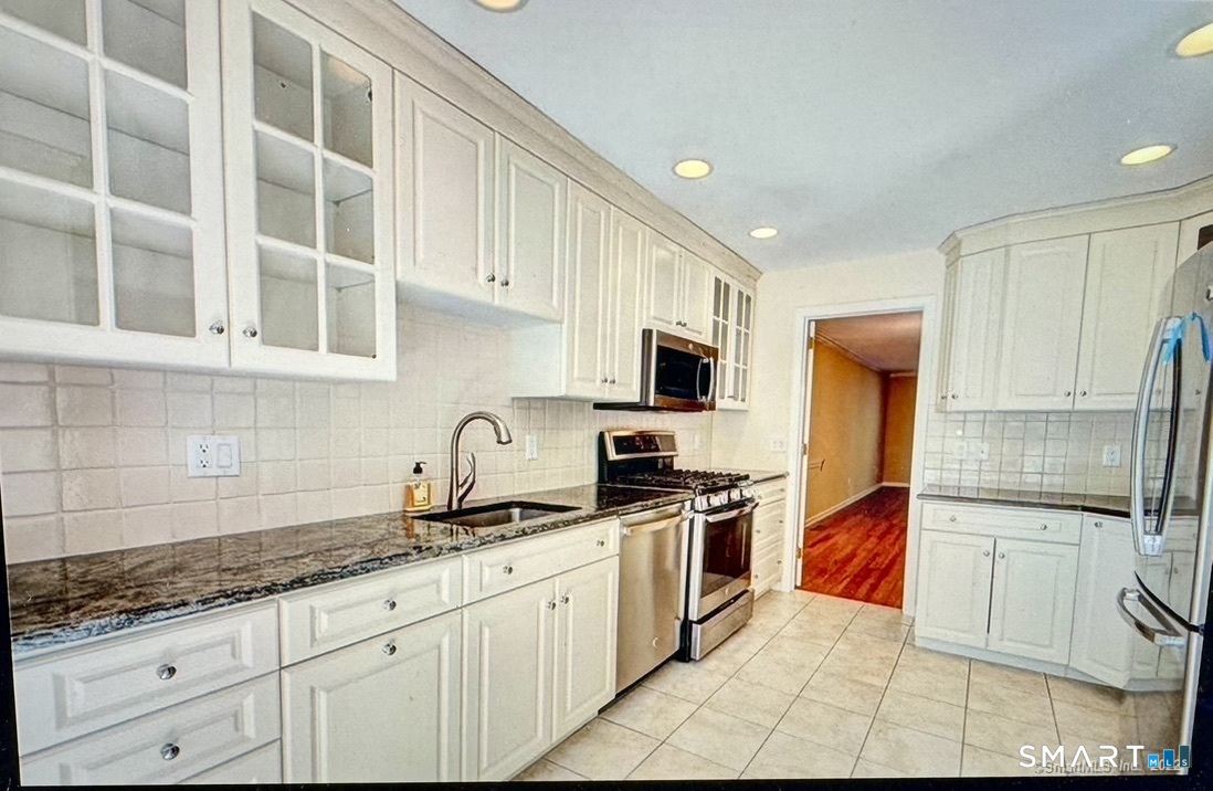 136 Tunxis Village Farmington CT 06032