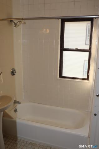 60 Nesbit Avenue West Hartford CT 06119