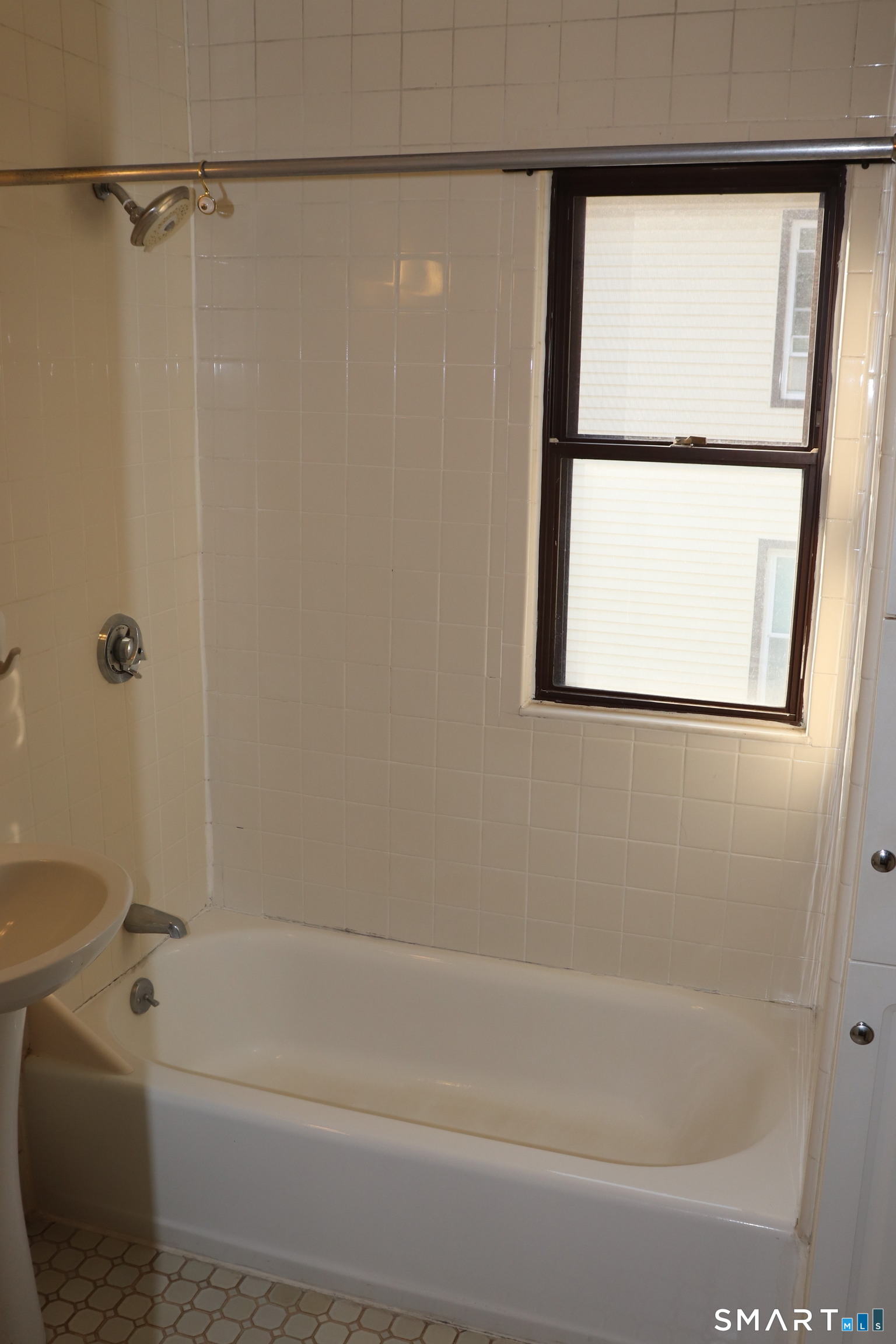 60 Nesbit Avenue West Hartford CT 06119