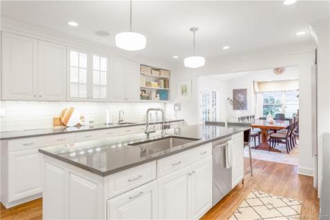 6 Searles Road Darien CT 06820