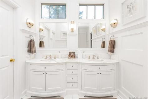 6 Searles Road Darien CT 06820