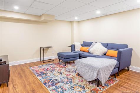 6 Searles Road Darien CT 06820