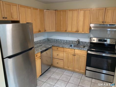12 Irving Place Danbury CT 06810