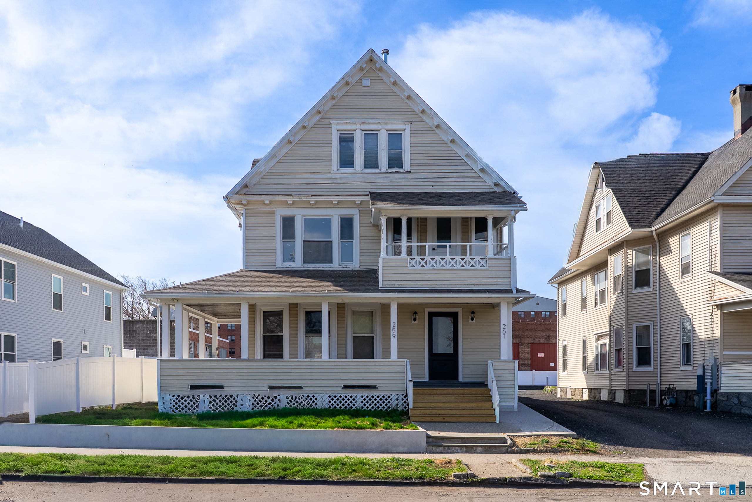 259 Laurel Avenue Bridgeport CT 06605