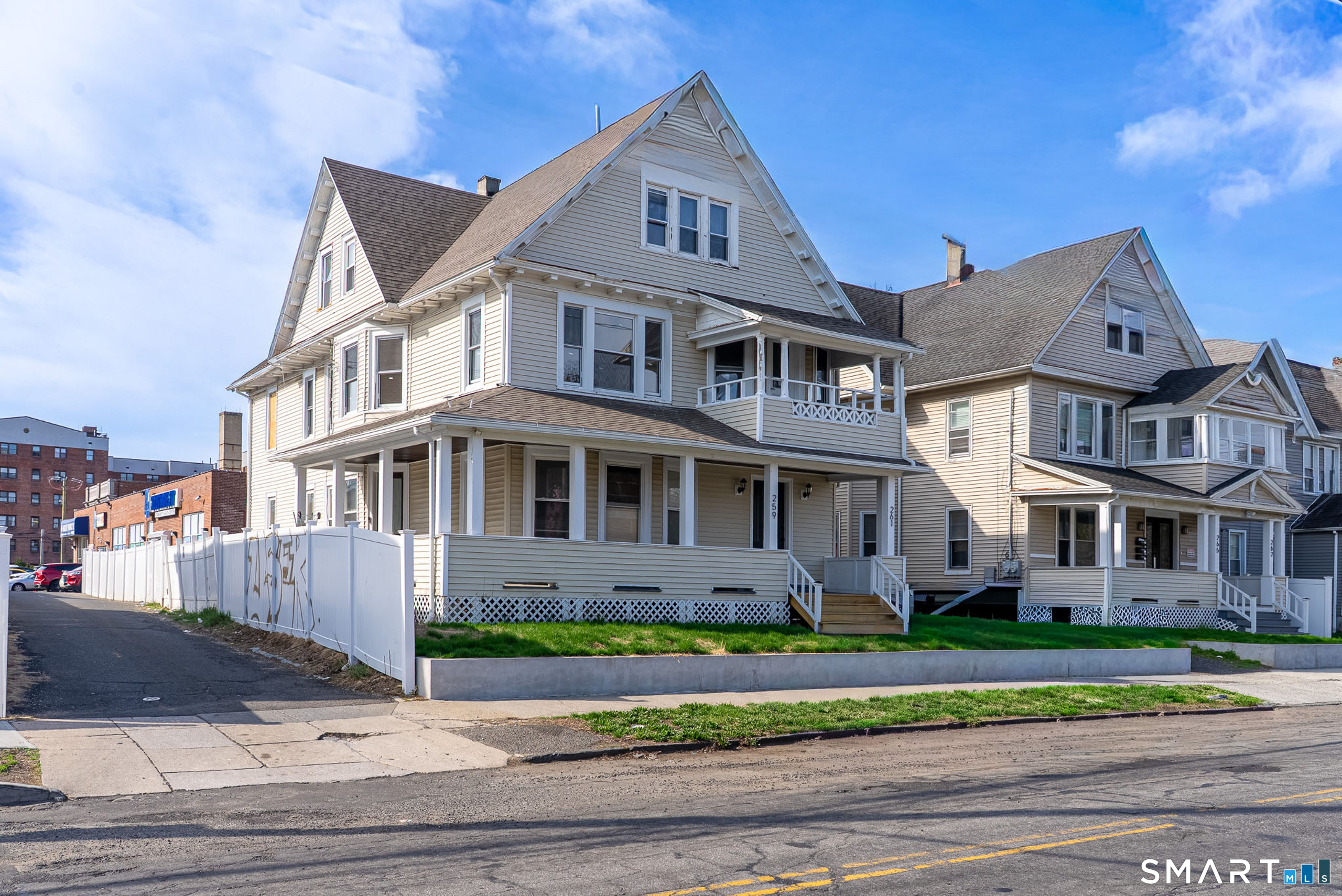 259 Laurel Avenue Bridgeport CT 06605