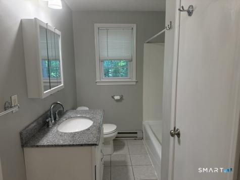 453 Robin Court Cheshire CT 06410