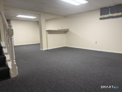 453 Robin Court Cheshire CT 06410