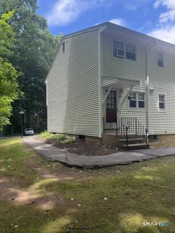 453 Robin Court Cheshire CT 06410