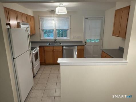 453 Robin Court Cheshire CT 06410