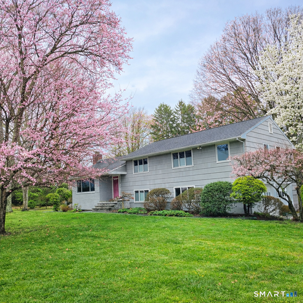 2 Rockyfield Road Westport CT 06880