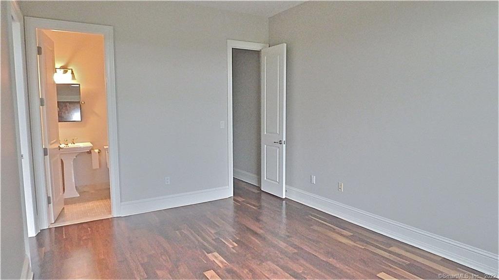 75 Stone Ridge Way Fairfield CT 06824