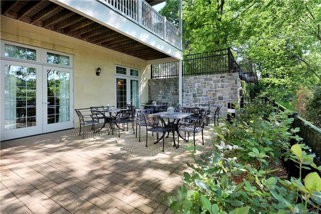 75 Stone Ridge Way Fairfield CT 06824