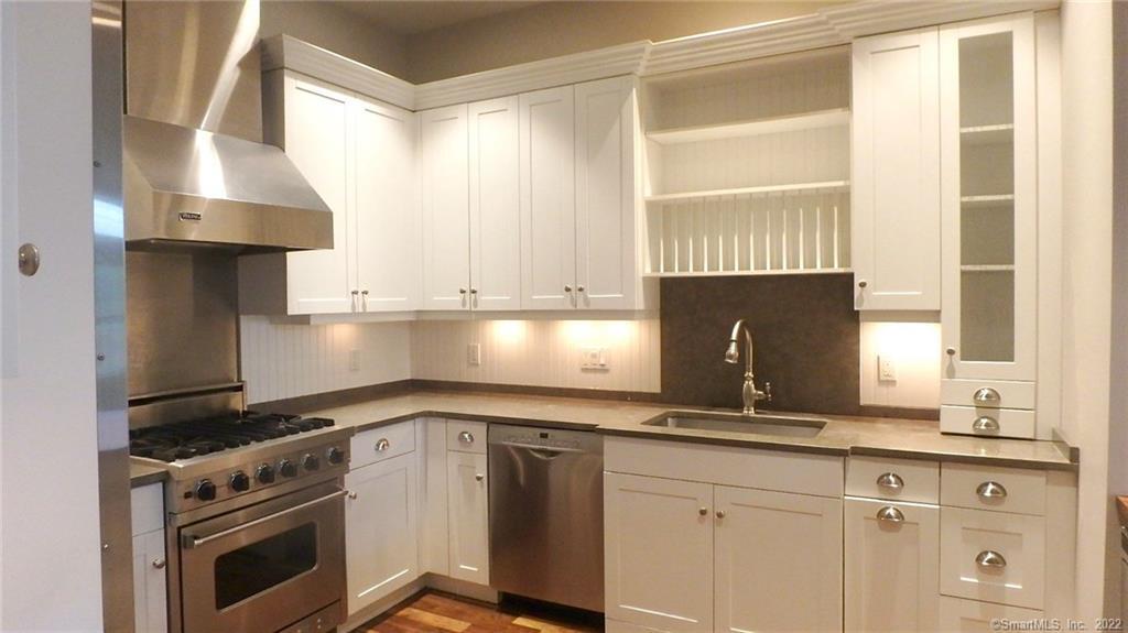 75 Stone Ridge Way Fairfield CT 06824