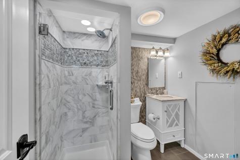 68 North Lake Shore Drive Brookfield CT 06804