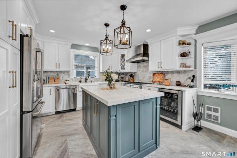 68 North Lake Shore Drive Brookfield CT 06804