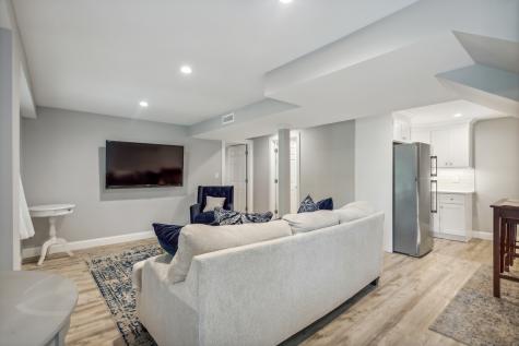 67 Pond Place Greenwich CT 06807