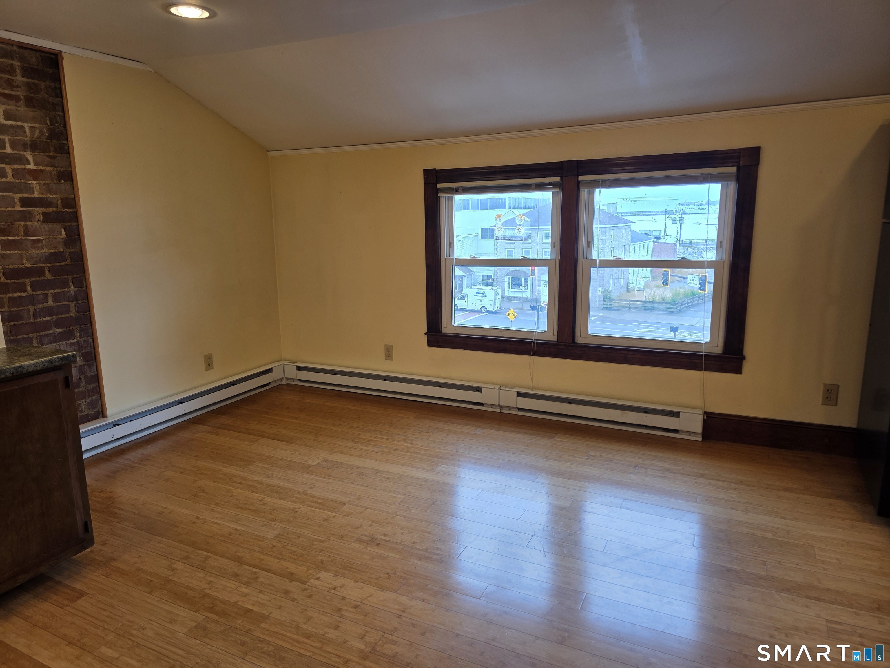 16 Tilley Street New London CT 06320