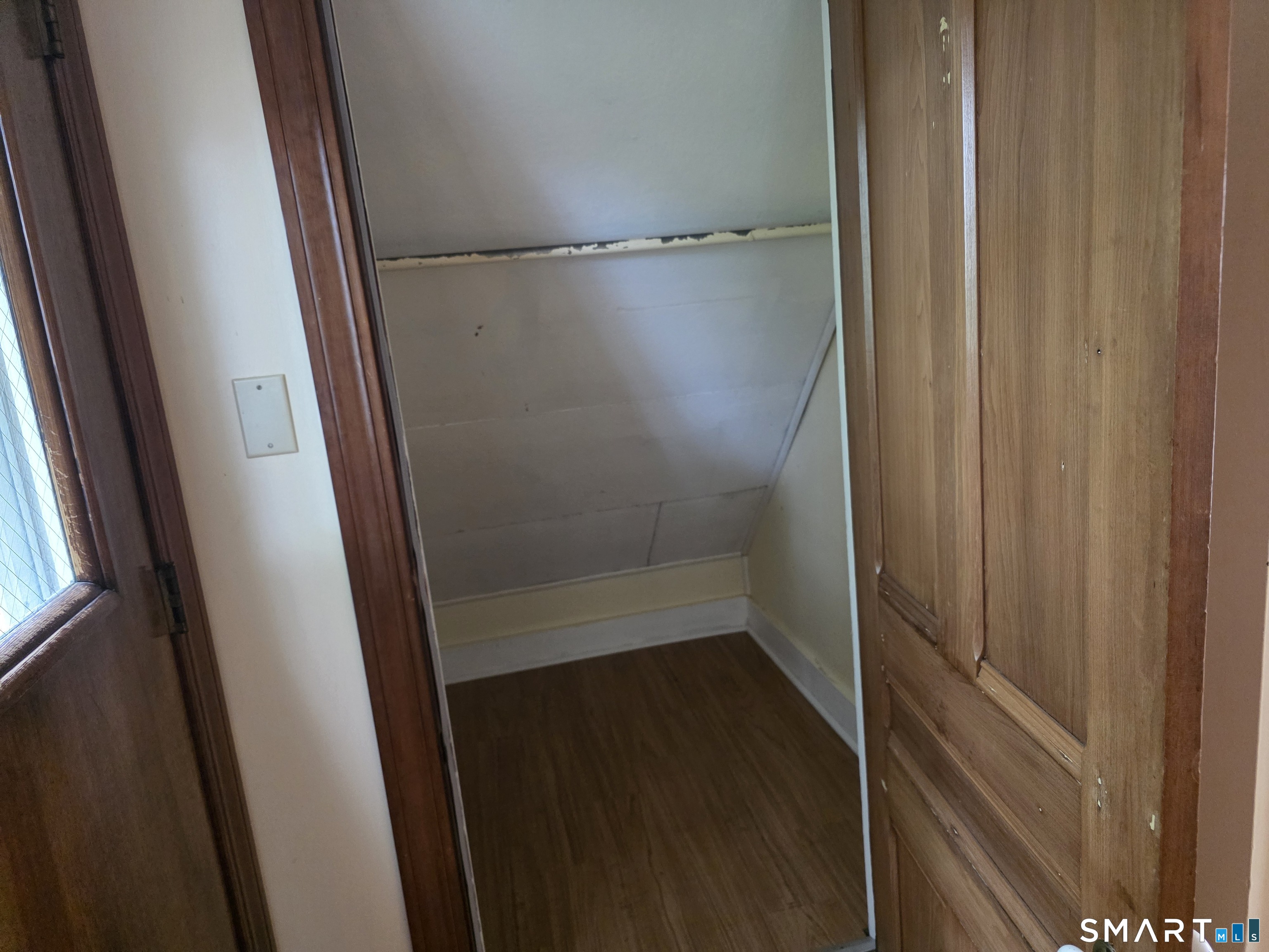 16 Tilley Street New London CT 06320