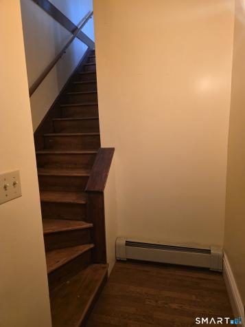 16 Tilley Street New London CT 06320