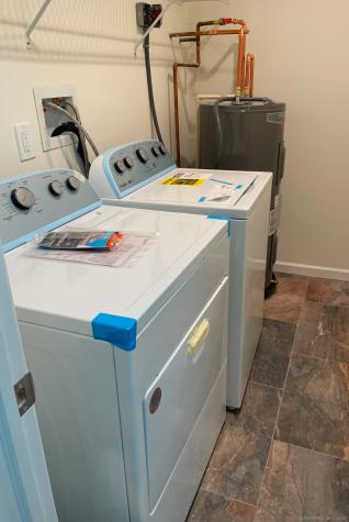 8 Rose Lane Danbury CT 06811