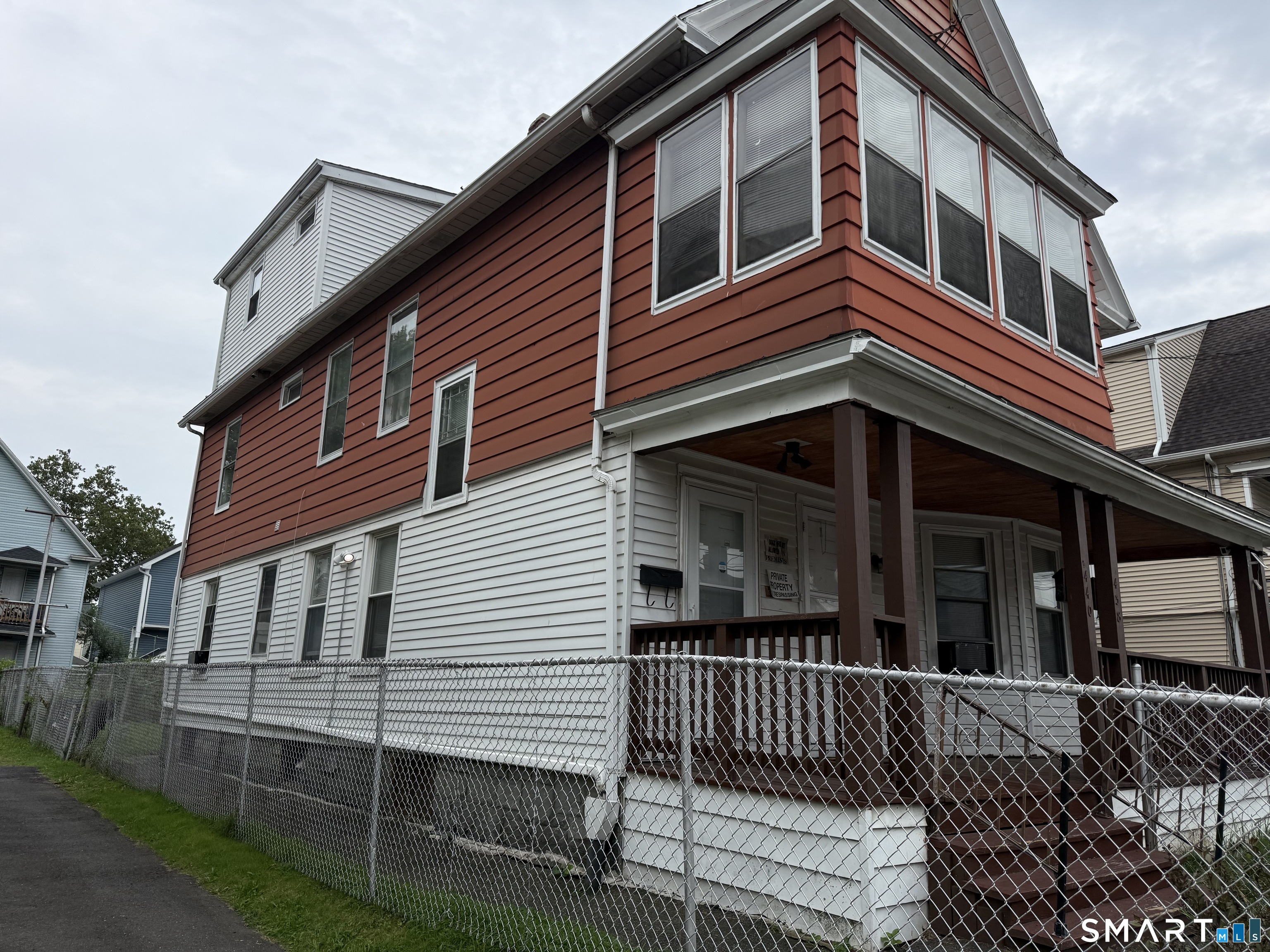 438 Hollister Avenue Bridgeport CT 06607