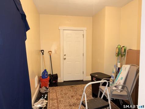 438 Hollister Avenue Bridgeport CT 06607