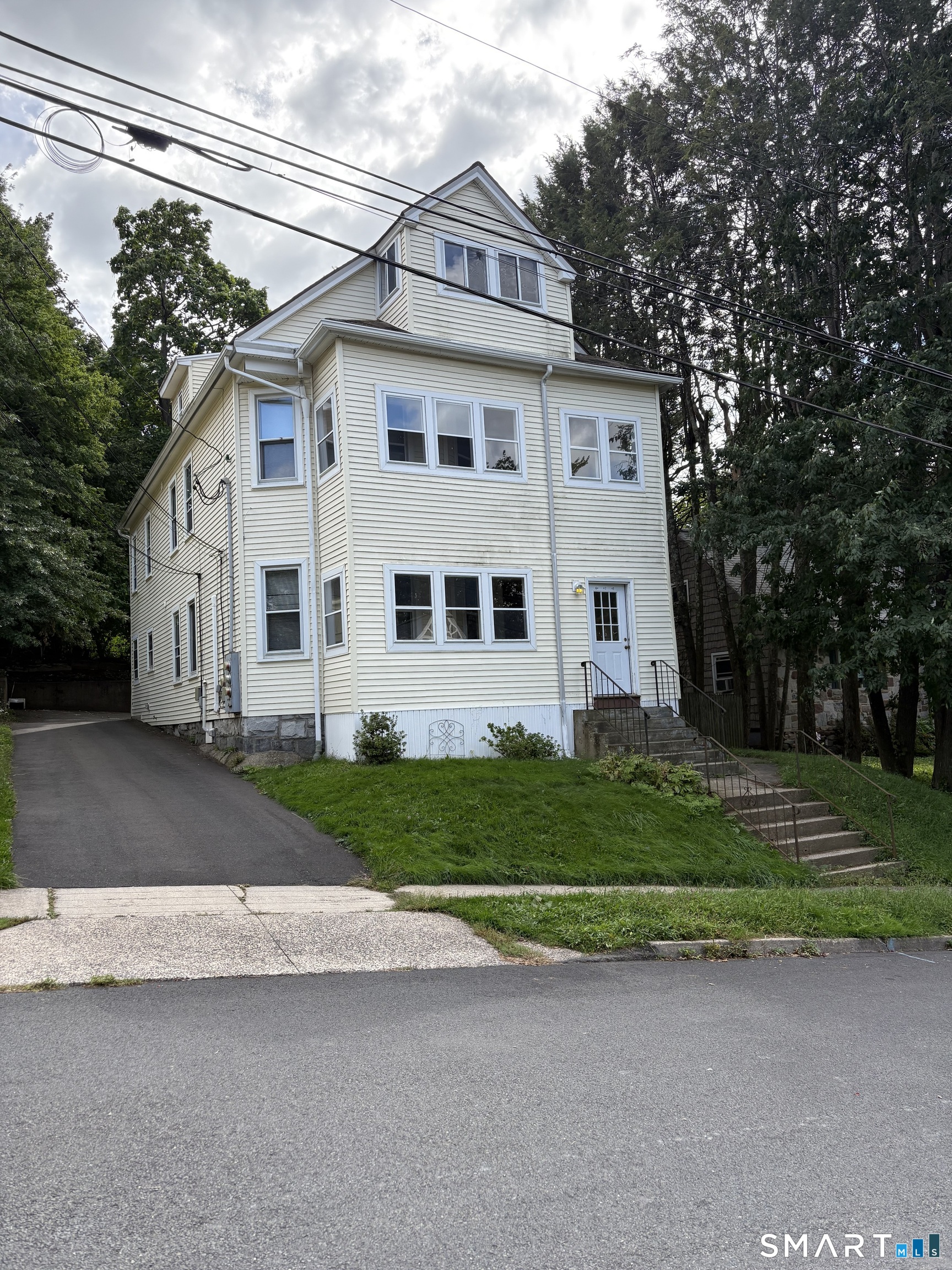 40 Wooding Street Bristol CT 06010
