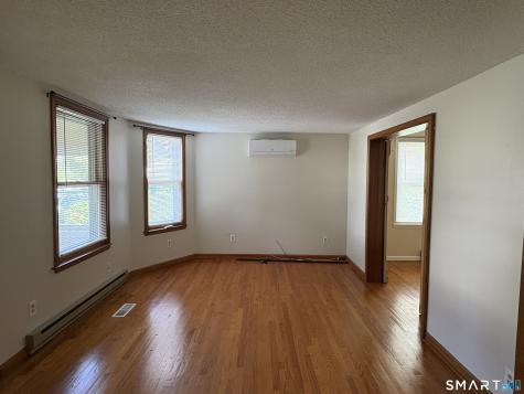 40 Wooding Street Bristol CT 06010