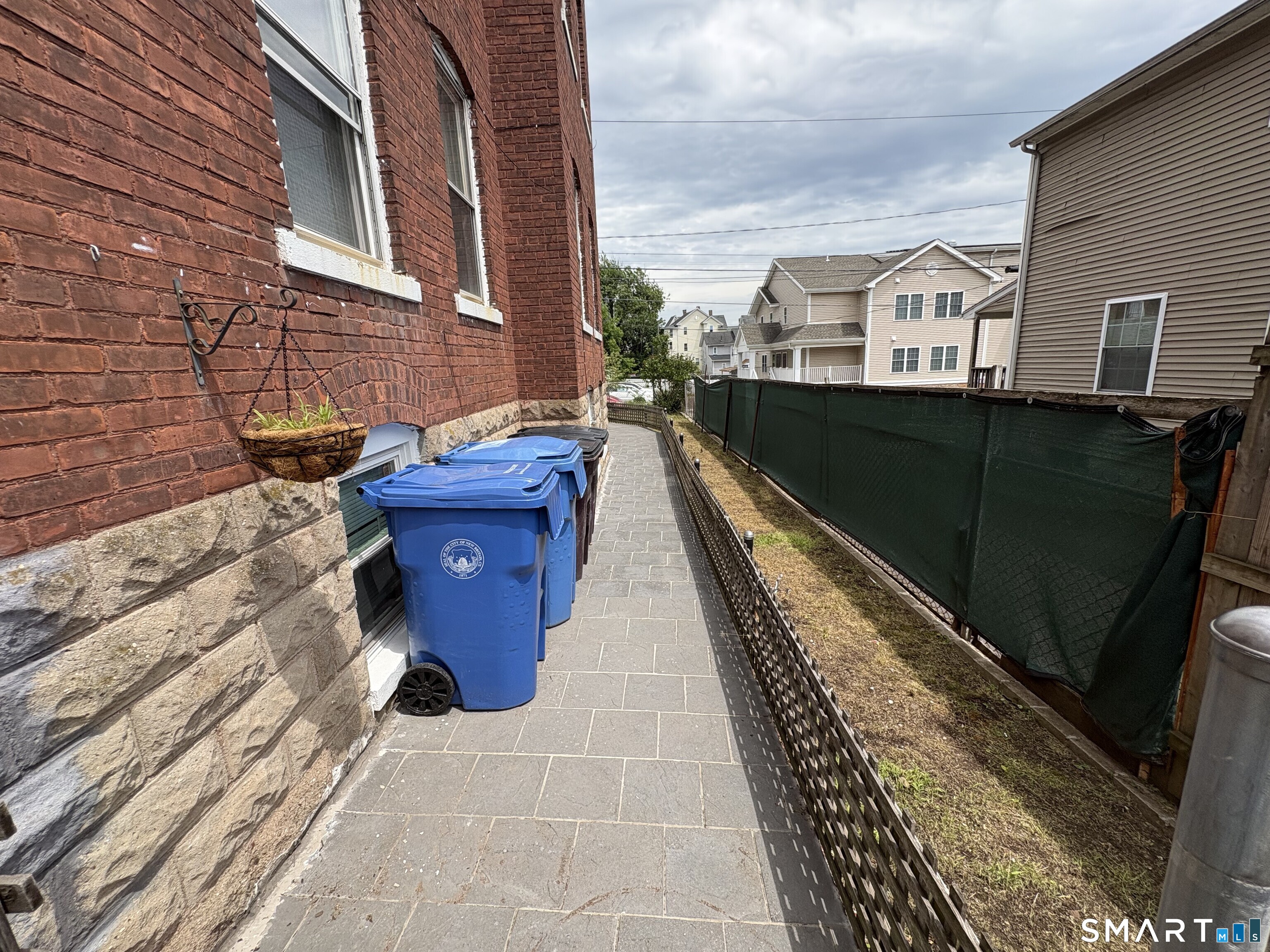 8 Erwin Place New Britain CT 06051
