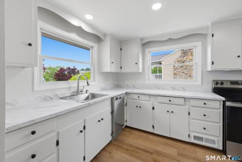 5 Lilac Lane Brookfield CT 06804