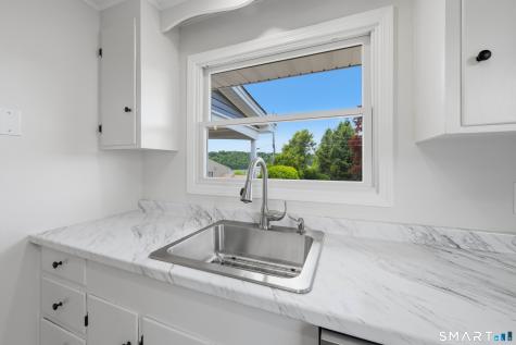 5 Lilac Lane Brookfield CT 06804