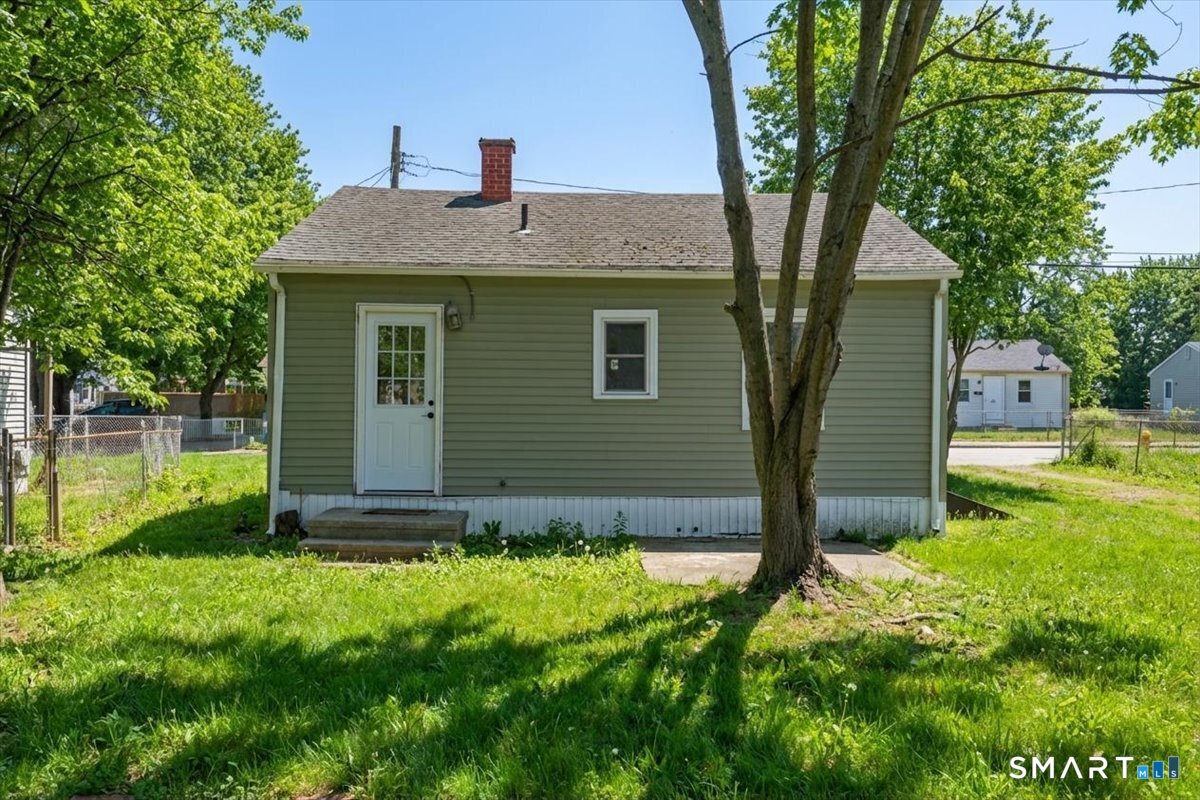 106 Midway Oval Groton CT 06340