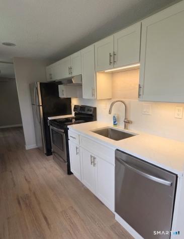 8 Sherman Street Norwich CT 06360