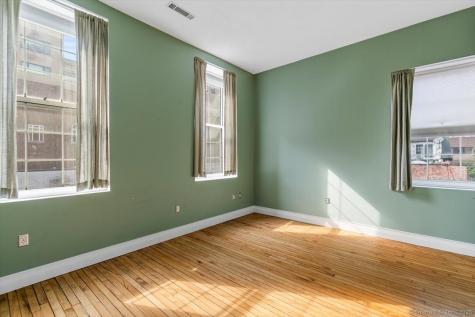 196 Crown Street New Haven CT 06511