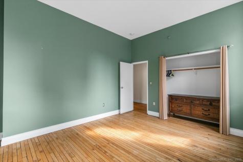 196 Crown Street New Haven CT 06511