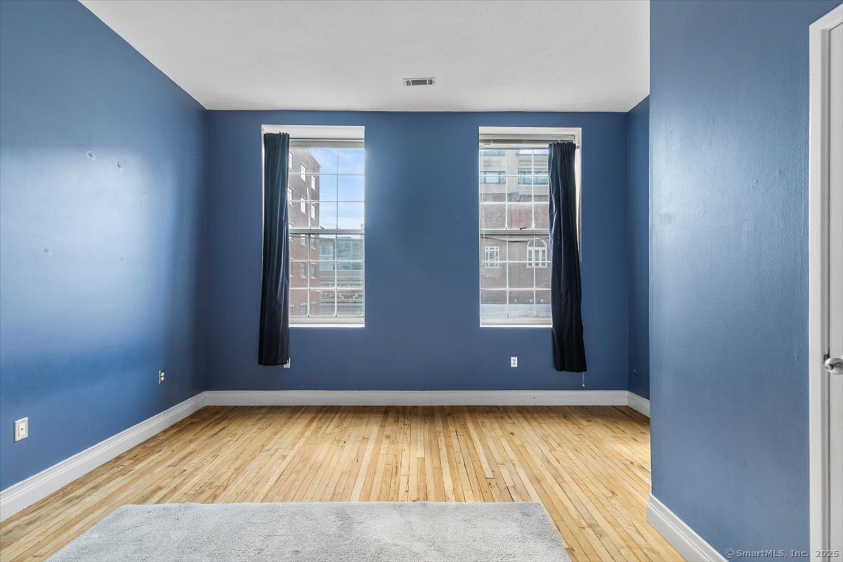 196 Crown Street New Haven CT 06511