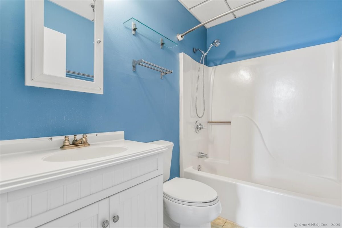 196 Crown Street New Haven CT 06511