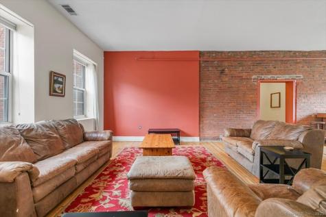 196 Crown Street New Haven CT 06511
