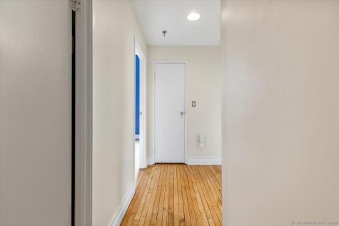 196 Crown Street New Haven CT 06511