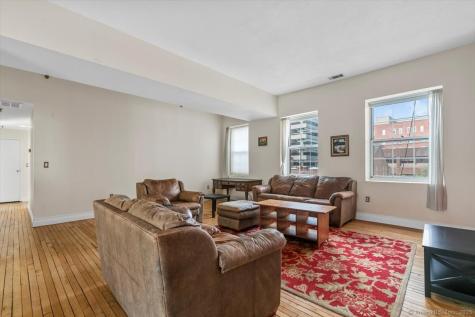 196 Crown Street New Haven CT 06511