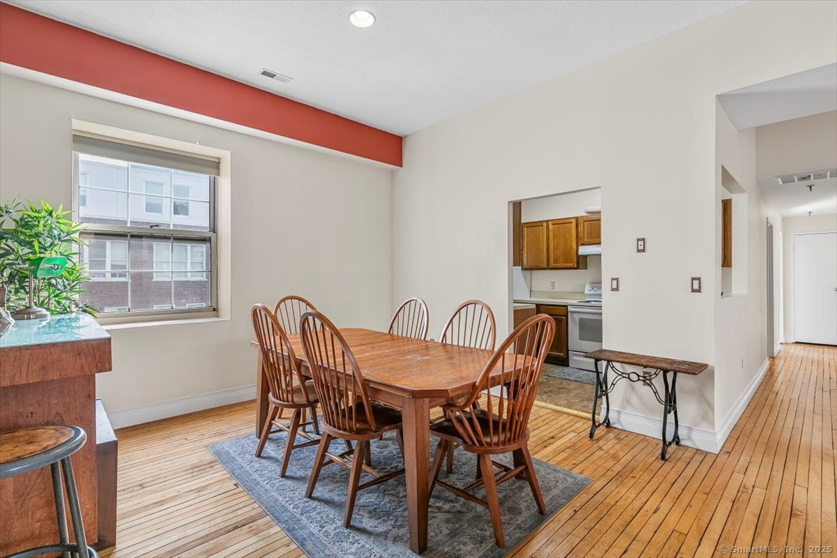 196 Crown Street New Haven CT 06511