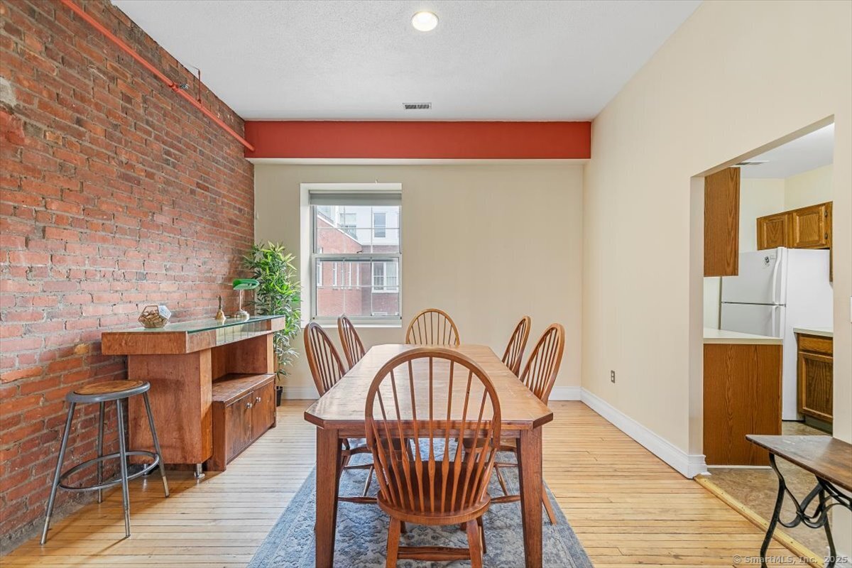 196 Crown Street New Haven CT 06511